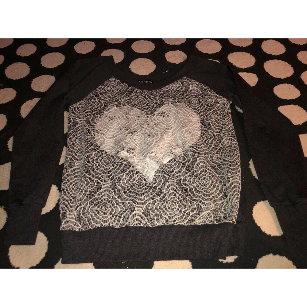 Miss Chevious Long‎ Sleeve Shirt Heart  Womens Sz Medium Black White
